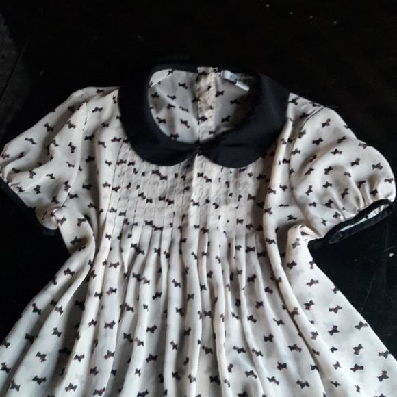 Scottie Dog flowy top with Peter Pan collar - Picture 2 of 11